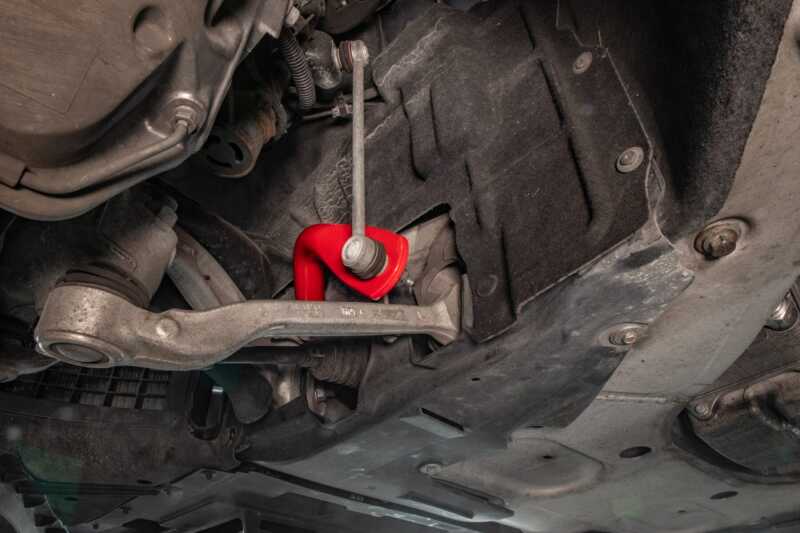 UMI 16-24 Chevrolet Camaro Suspension Stabilizer Bar - Red