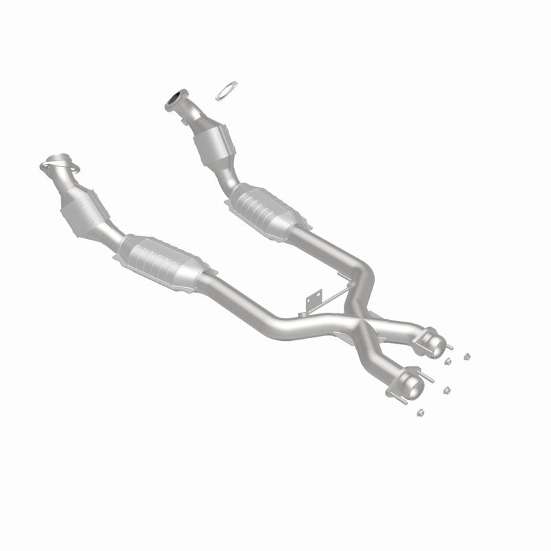 MagnaFlow Direct Fit Catalytic Converter 96-98 Ford Mustang 4.6L