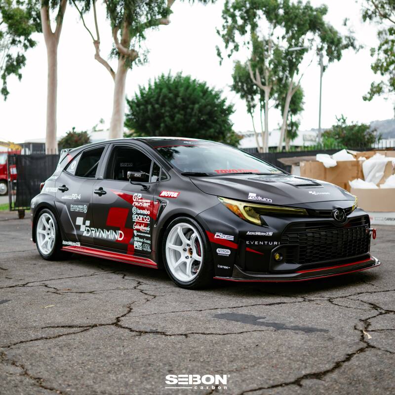 Seibon 2023 Toyota GR Corolla OE-Style Dry Carbon Fenders