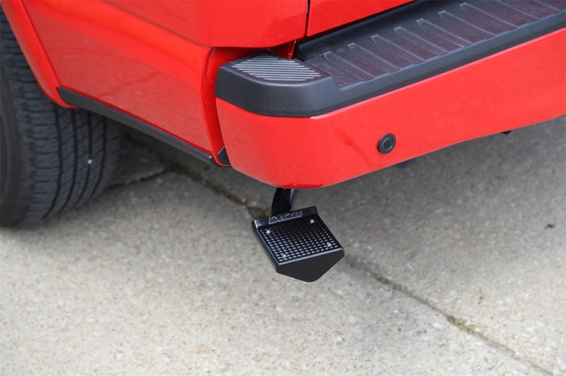 Dee Zee 19-23 Nissan Titan Bumper Step