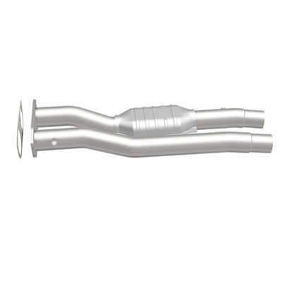 MagnaFlow 96-99 Chevy C2500 Suburban 7.4L Direct Fit Converter