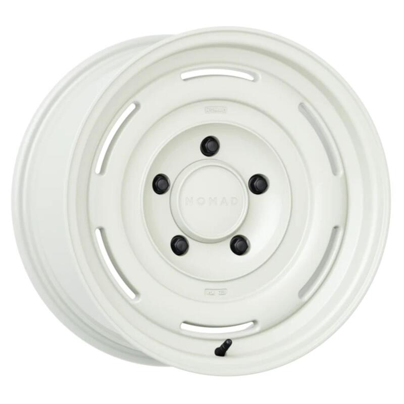 Nomad N504VW Field 17x8.5in / 5X150 BP / 0mm Offset / 110.5mm Bore - Vintage White
