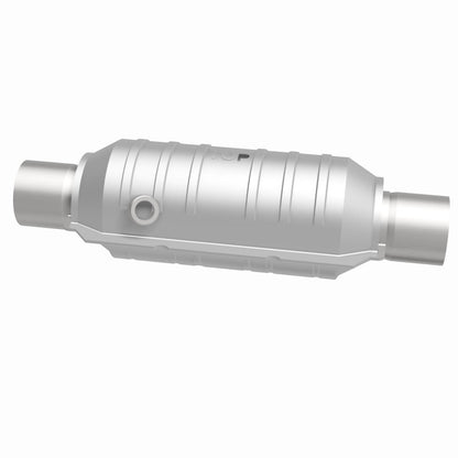 MagnaFlow Universal Catalytic Converter 2.50 HM Angled O2