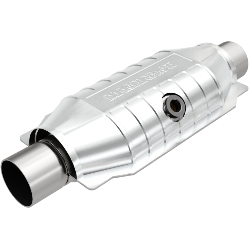 MagnaFlow Universal Catalytic Converter 2.25 inch Midbed O2 Rear CA