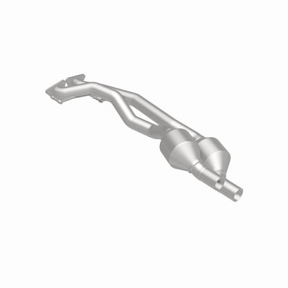 MagnaFlow Direct Fit Catalytic Converter 07-09 Audi Q7 3.6L Manifold