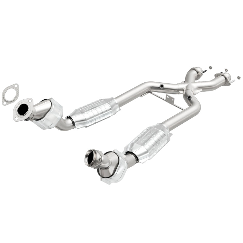 MagnaFlow Direct Fit Catalytic Converter 96-98 Ford Mustang 4.6L