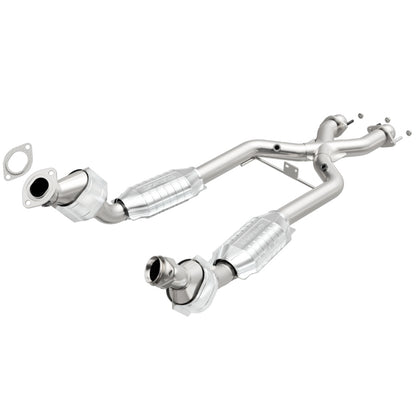 MagnaFlow Direct Fit Catalytic Converter 96-98 Ford Mustang 4.6L
