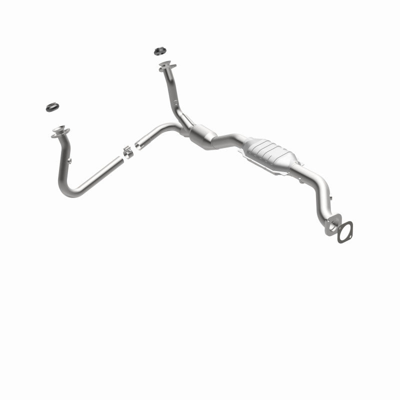 MagnaFlow Direct Fit Catalytic Converter 01-05 Chevy Blazer 4.3L 4WD