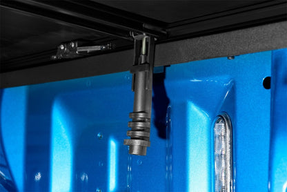 Lund 02-17 Dodge Ram 1500 (6.5ft. Bed Excl. Beds w/Rambox) Genesis Tri-Fold Tonneau Cover - Black