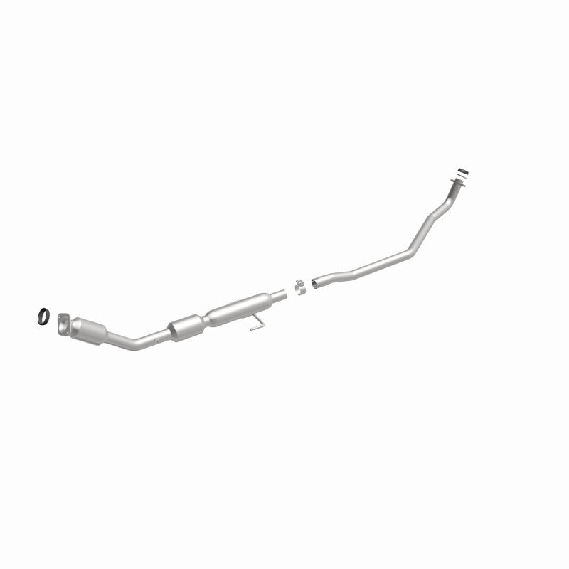 MagnaFlow Direct Fit Catalytic Converter 14-15 Toyota Corolla 1.8L
