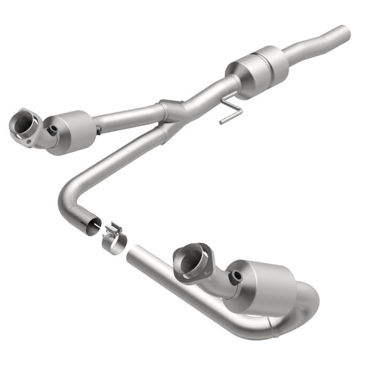 MagnaFlow Direct Fit Catalytic Converter 02-03 Dodge Durango