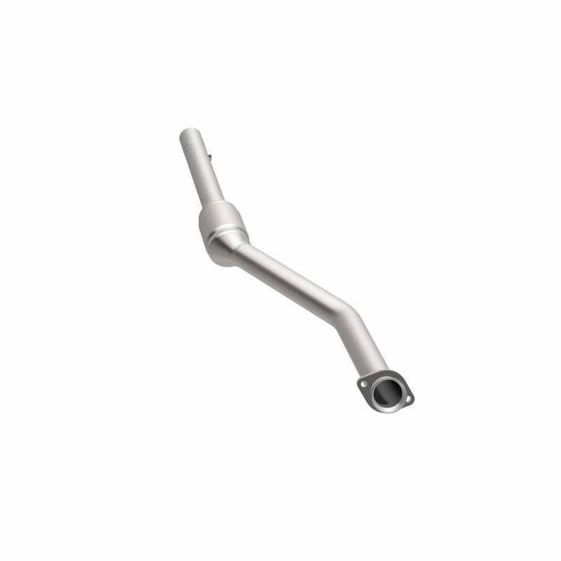 MagnaFlow Direct Fit Catalytic Converter 99-00 BMW 540i 4.4L DS Rear