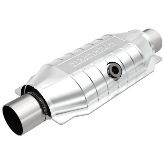 MagnaFlow Universal Catalytic Converter 2.5 OBDII Rear Mid-Bed 02
