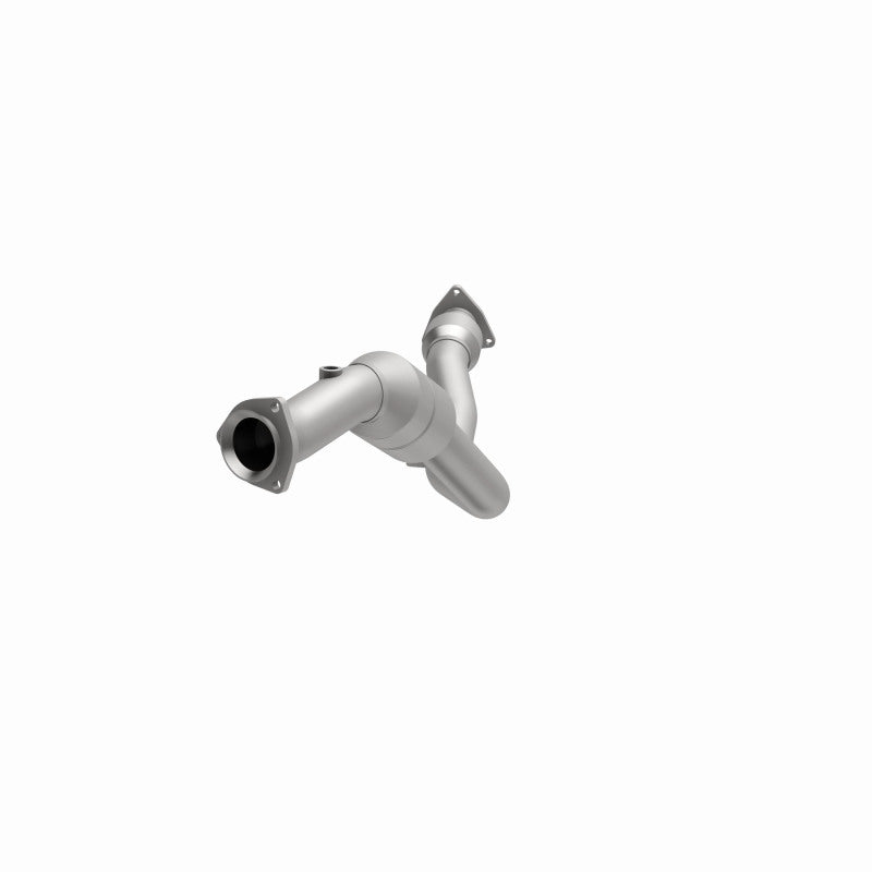 MagnaFlow Direct Fit Catalytic Converter 04-06 VW Phaeton 4.2L Driver Side Front
