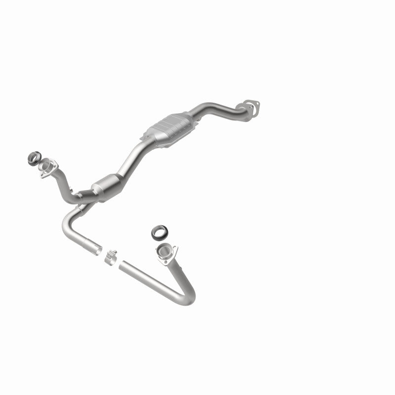 MagnaFlow Direct Fit Catalytic Converter 01-05 Chevy Blazer 4.3L 4WD