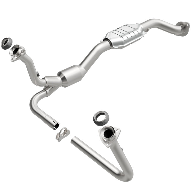 MagnaFlow Direct Fit Catalytic Converter 01-05 Chevy Blazer 4.3L 4WD