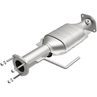 MagnaFlow Direct Fit Catalytic Converter 00-04 Jeep Wrangler Rear