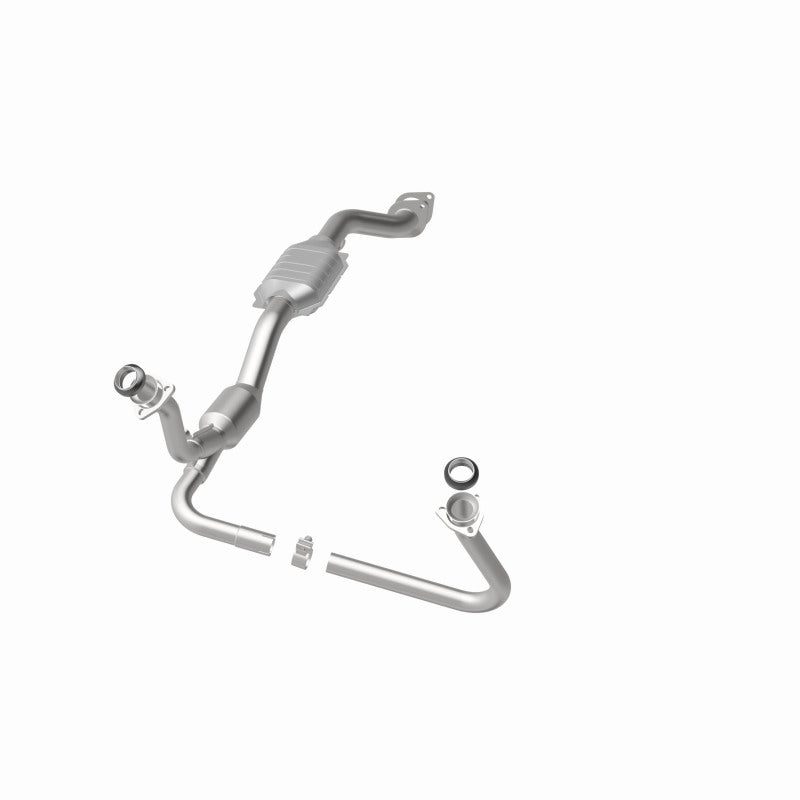 MagnaFlow Direct Fit Catalytic Converter 01-05 Chevy Blazer 4.3L 4WD