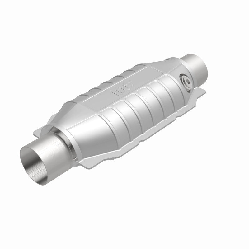 MagnaFlow Universal Catalytic Converter 3in In/Out Center/Center Oval w/ 02 Sensor