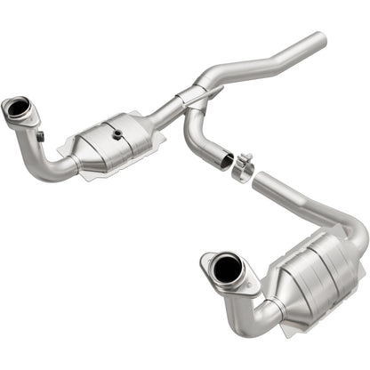 MagnaFlow Direct Fit Catalytic Converter 07-11 Dodge Nitro 4.0L