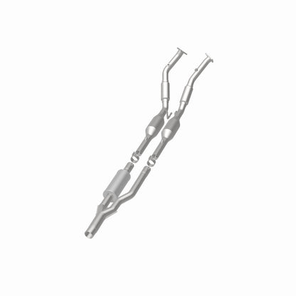 MagnaFlow Direct Fit Catalytic Converter 06- Audi A3 Quattro 3.2L