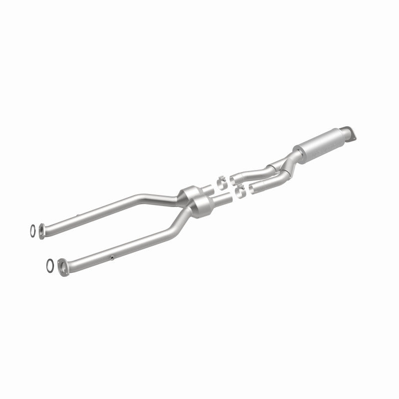 MagnaFlow Direct Fit Catalytic Converter 08-10 Lexus IS-F 5.0L