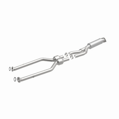MagnaFlow Direct Fit Catalytic Converter 08-10 Lexus IS-F 5.0L
