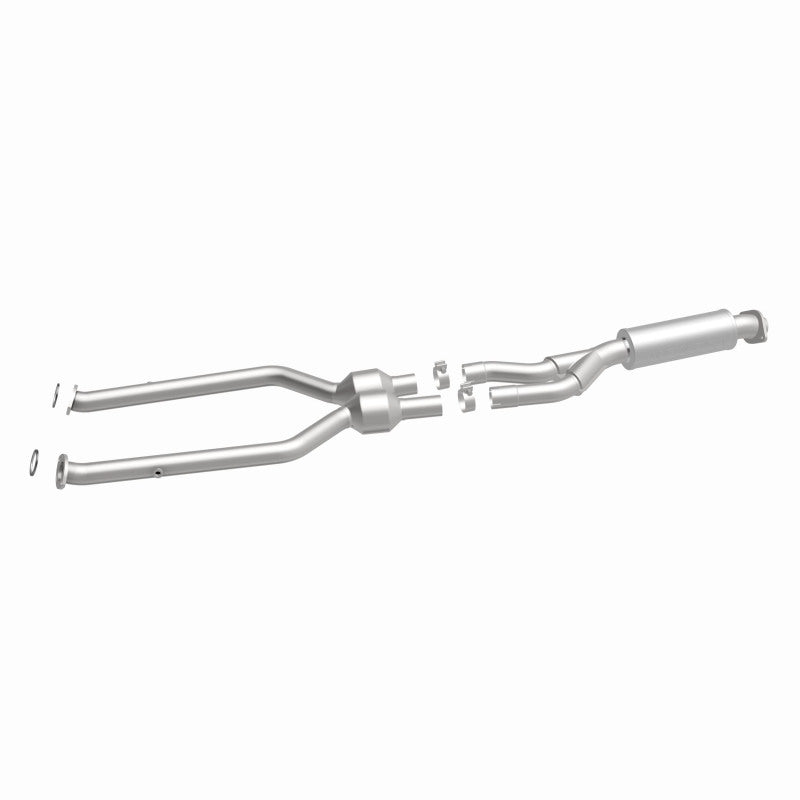 MagnaFlow Direct Fit Catalytic Converter 08-10 Lexus IS-F 5.0L