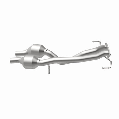 MagnaFlow Direct Fit Catalytic Converter 07-09 Audi Q7 3.6L Manifold