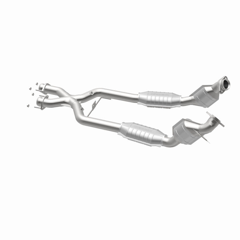 MagnaFlow Direct Fit Catalytic Converter 96-98 Ford Mustang 4.6L