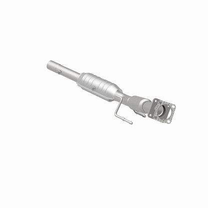 MagnaFlow Direct Fit Catalytic Converter 06-08 Volkswagen Jetta/Rabbit 2.5L (49 State)