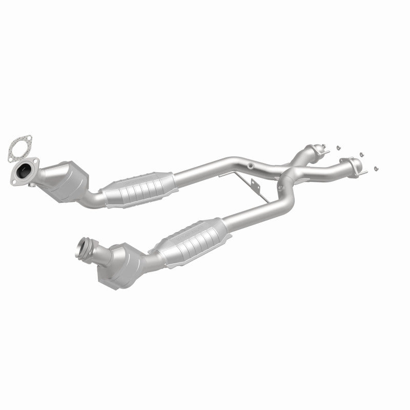 MagnaFlow Direct Fit Catalytic Converter 96-98 Ford Mustang 4.6L