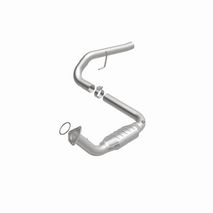 MagnaFlow Direct Fit Catalytic Conv 02-06 Cadillac Escalade / 02-06 GM Yukon (Inc Denali) 6.0L D/S