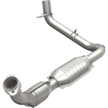 MagnaFlow Direct Fit Catalytic Converter 97-98 Ford Trucks 5.4L