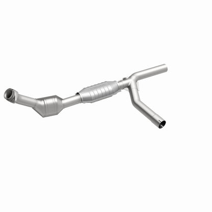 MagnaFlow Direct Fit Catalytic Converter 97-99 Ford Vans 4.6L