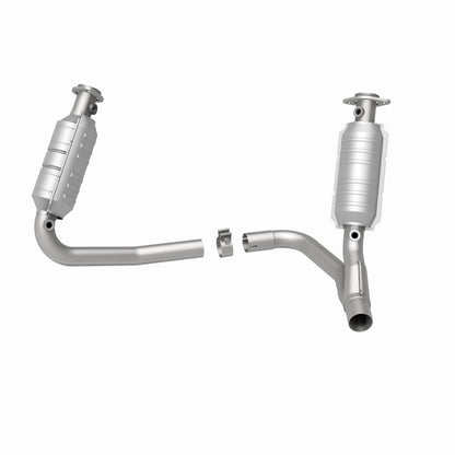 MagnaFlow 06 Mitsubishi Raider Direct Fit Catalytic Converter (California)