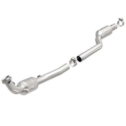 MagnaFlow Direct Fit Catalytic Converter 03-06 Mercedes SL500 5L Driver Side
