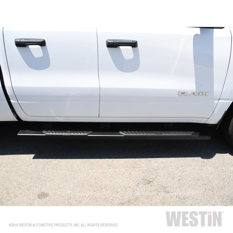 Westin 19-26 Ram 1500 Quad Cab (Excl Ram 1500 Classic) R5 Nerf Step Bars - Black