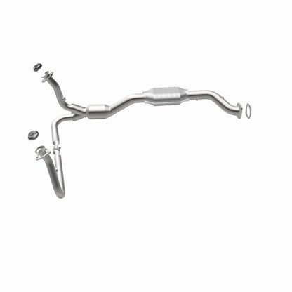 MagnaFlow Direct Fit Catalytic Converter 01-05 Chevy Blazer 4.3L 4WD