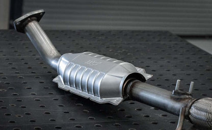 MagnaFlow Direct Fit Catalytic Converter 09-11 Ford Escape 3.0L