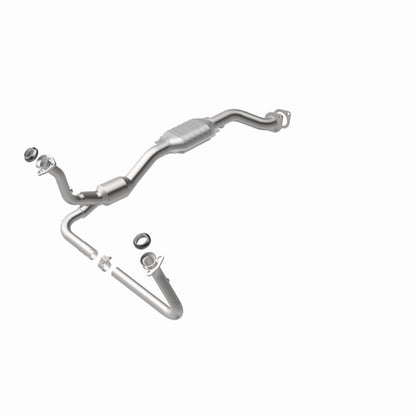 MagnaFlow Direct Fit Catalytic Converter 01-05 Chevy Blazer 4.3L 4WD