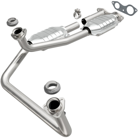 MagnaFlow Direct Fit Catalytic Converter California Grade 96-00 GM Tahoe/Yukon/Escalade 5.7L