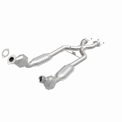 MagnaFlow Direct Fit Catalytic Converter 96-98 Ford Mustang 4.6L