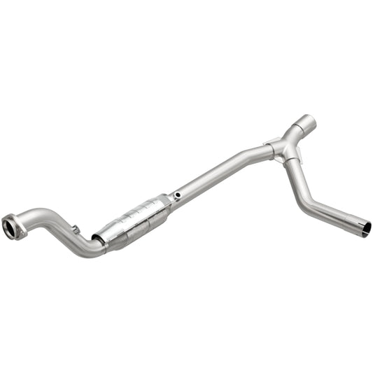 MagnaFlow Direct Fit Catalytic Converter 04-05 Dodge Ram 1500 Pickup 5.7L P/S