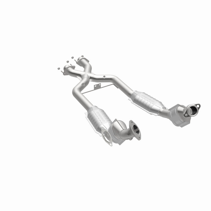MagnaFlow Direct Fit Catalytic Converter 96-98 Ford Mustang 4.6L