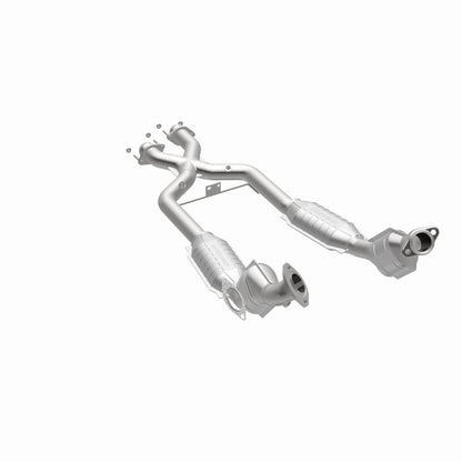 MagnaFlow Direct Fit Catalytic Converter 96-98 Ford Mustang 4.6L