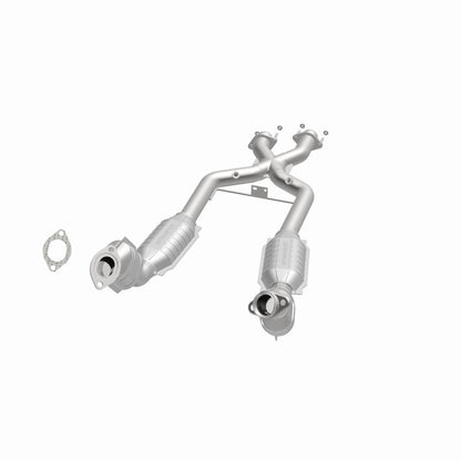 MagnaFlow Direct Fit Catalytic Converter 96-98 Ford Mustang 4.6L