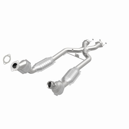 MagnaFlow Direct Fit Catalytic Converter 96-98 Ford Mustang 4.6L