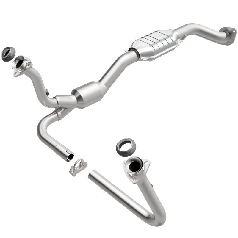MagnaFlow Direct Fit Catalytic Converter 01-05 Chevy Blazer 4.3L 4WD