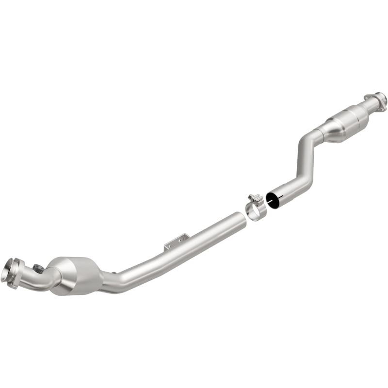 MagnaFlow Direct Fit Catalytic Converter 99-00 Mercedes E430 4.3L